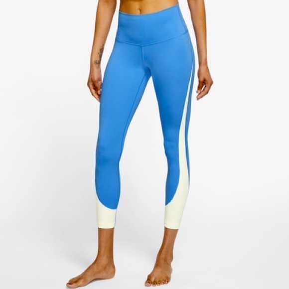 Nike Pants - Nike Yoga 1X cropped novelty leggings Dri fit blue white 7/8 length high waist